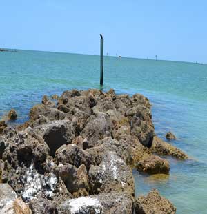 Gordon Pass jetty from beach